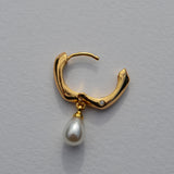Charlie Pearl Earrings