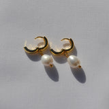 Layla Pearl Earrings in Gold